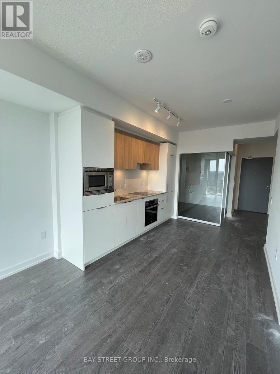 20 O'neill Road, Toronto, Ontario  M3C 0R2 - Photo 3 - C13743622