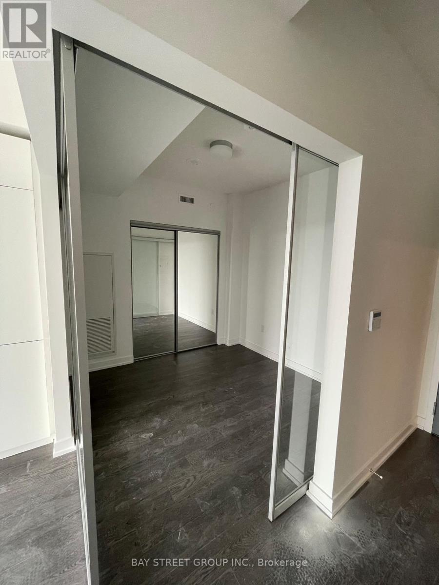 20 O'neill Road, Toronto, Ontario  M3C 0R2 - Photo 7 - C13743622