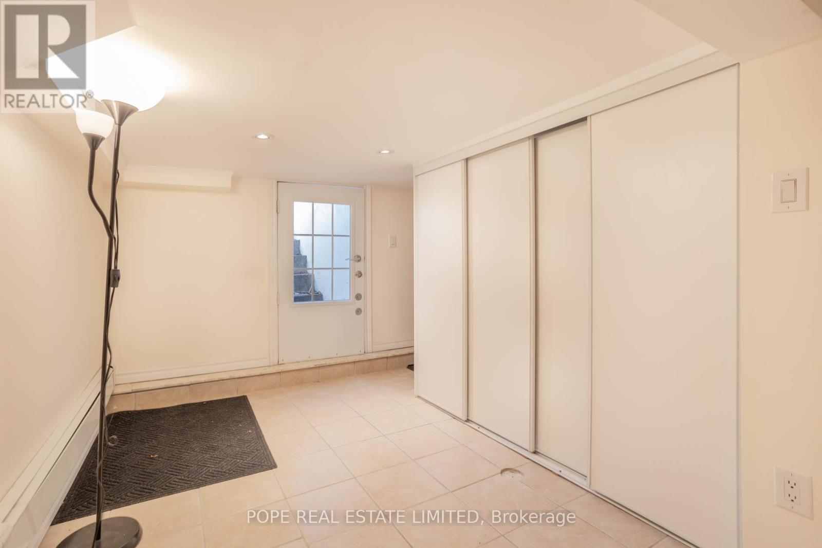 Bsmt - 447 Roxton Road, Toronto, Ontario  M6G 3R5 - Photo 10 - C13743626