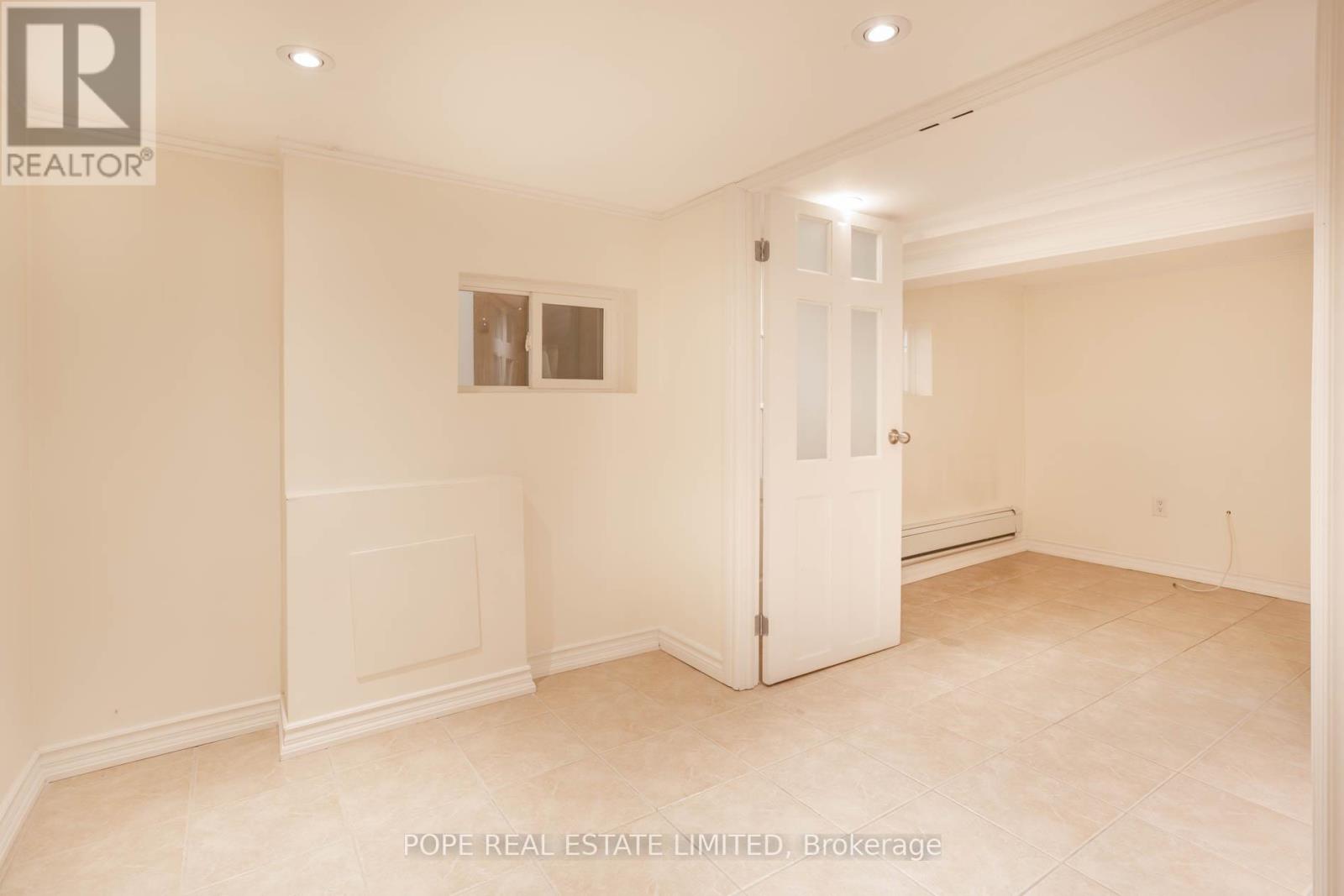 Bsmt - 447 Roxton Road, Toronto, Ontario  M6G 3R5 - Photo 6 - C13743626