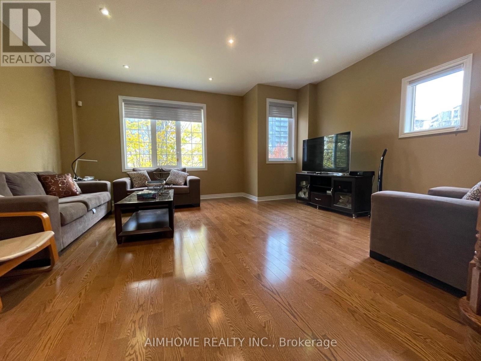 75 Leitchcroft Crescent, Markham, Ontario  L3T 7T9 - Photo 2 - N13743620