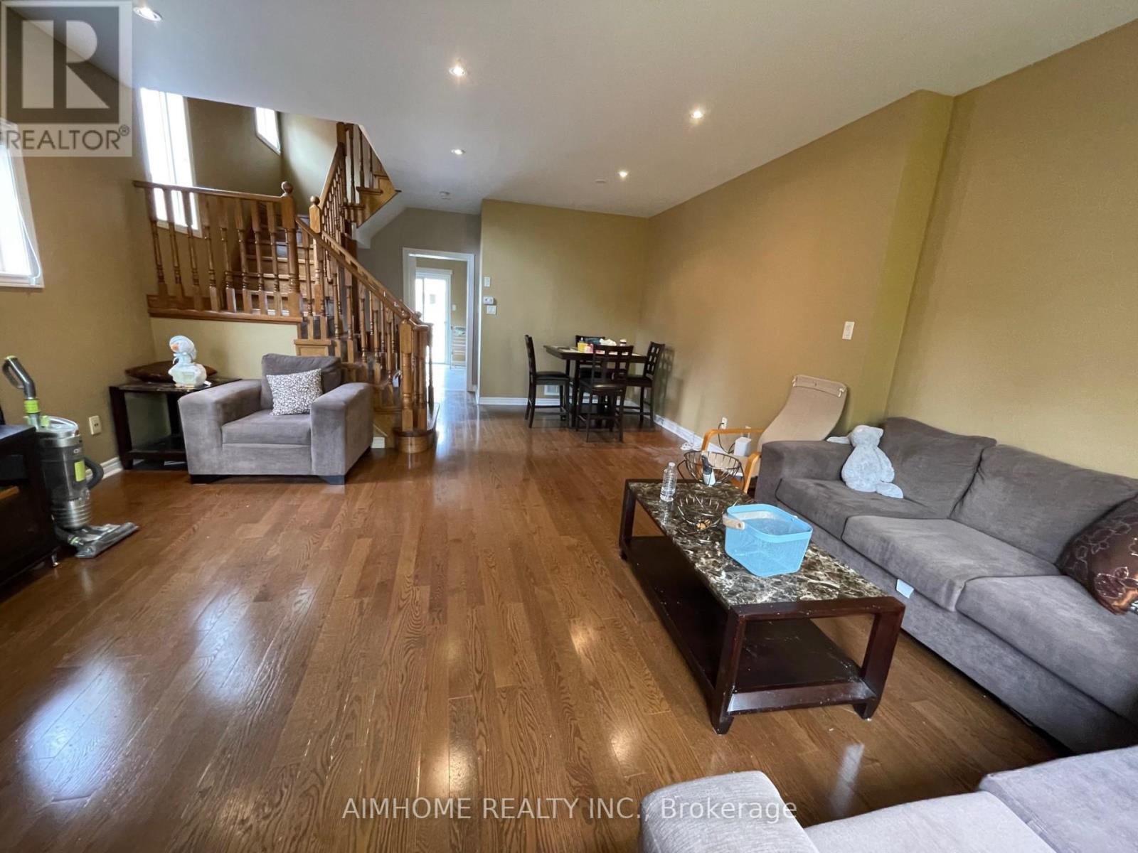 75 Leitchcroft Crescent, Markham, Ontario  L3T 7T9 - Photo 3 - N13743620