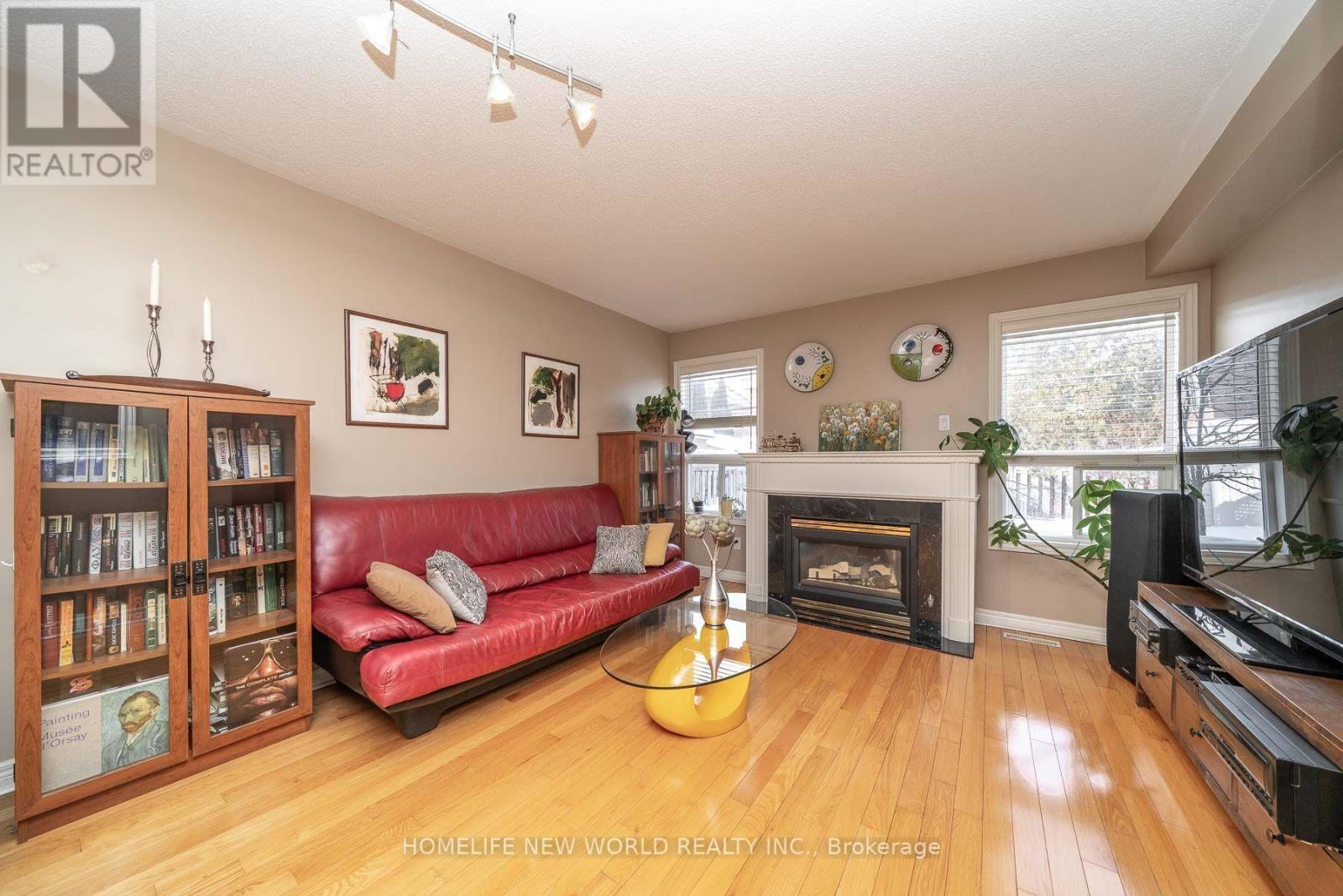 26 Cape Breton Court, Richmond Hill, Ontario  L4E 3W4 - Photo 15 - N13743650