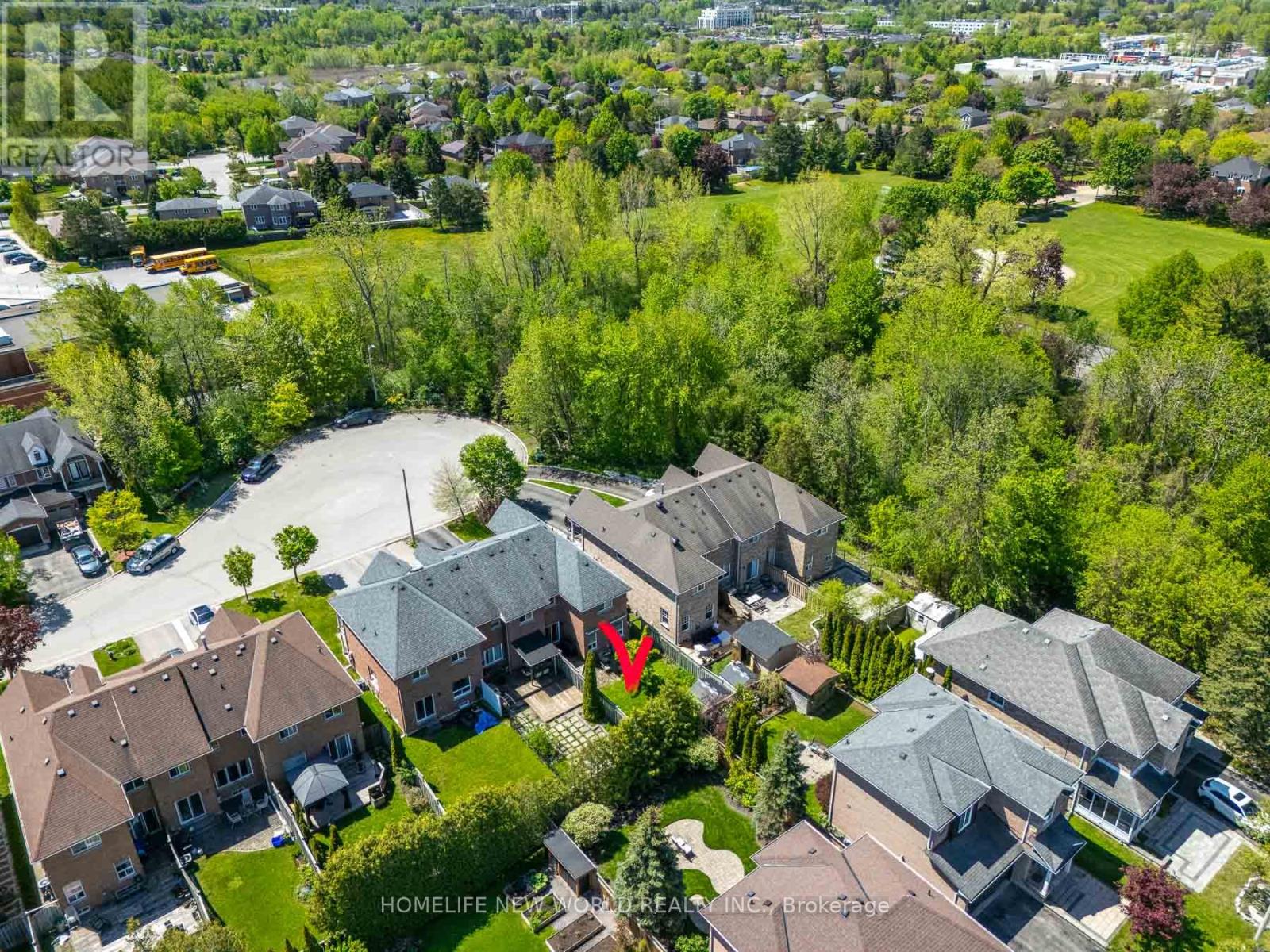 26 Cape Breton Court, Richmond Hill, Ontario  L4E 3W4 - Photo 39 - N13743650