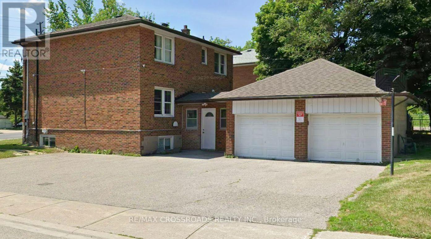 3 - 128 Major Mackenzie Drive E, Richmond Hill, Ontario  L4C 1H1 - Photo 2 - N13743654