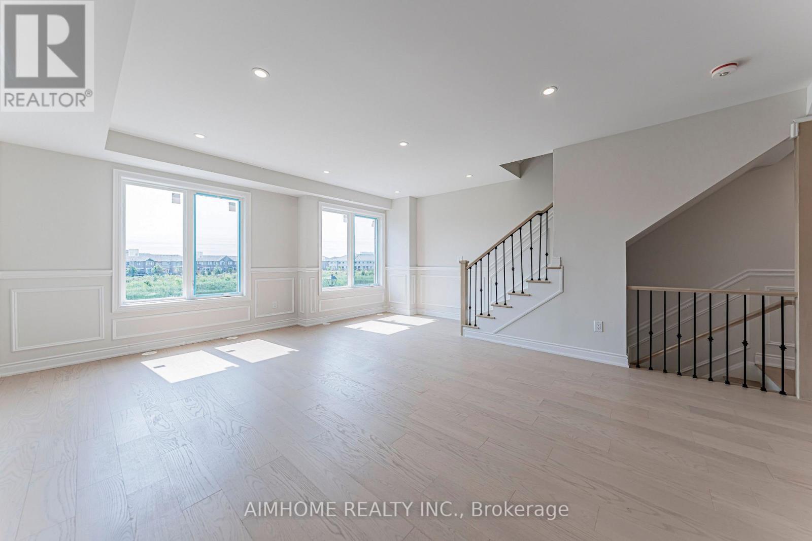 10 - 3070 John Mckay Boulevard, Oakville, Ontario  L6H 4K5 - Photo 3 - W13743632