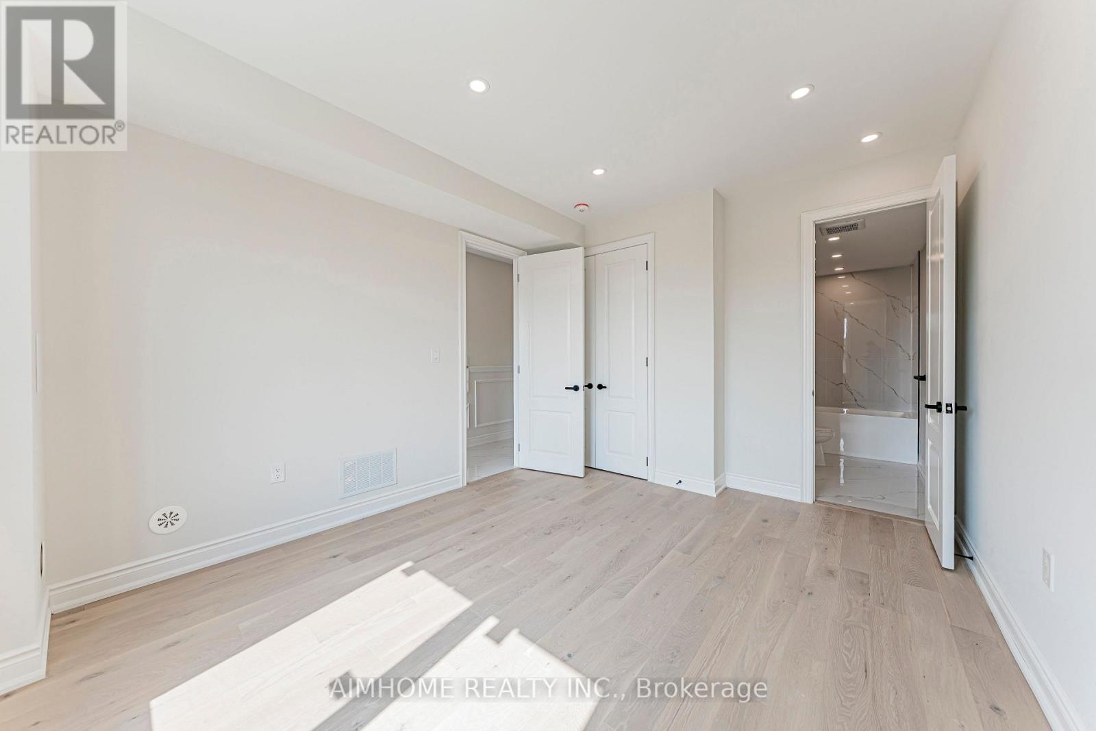 10 - 3070 John Mckay Boulevard, Oakville, Ontario  L6H 4K5 - Photo 30 - W13743632
