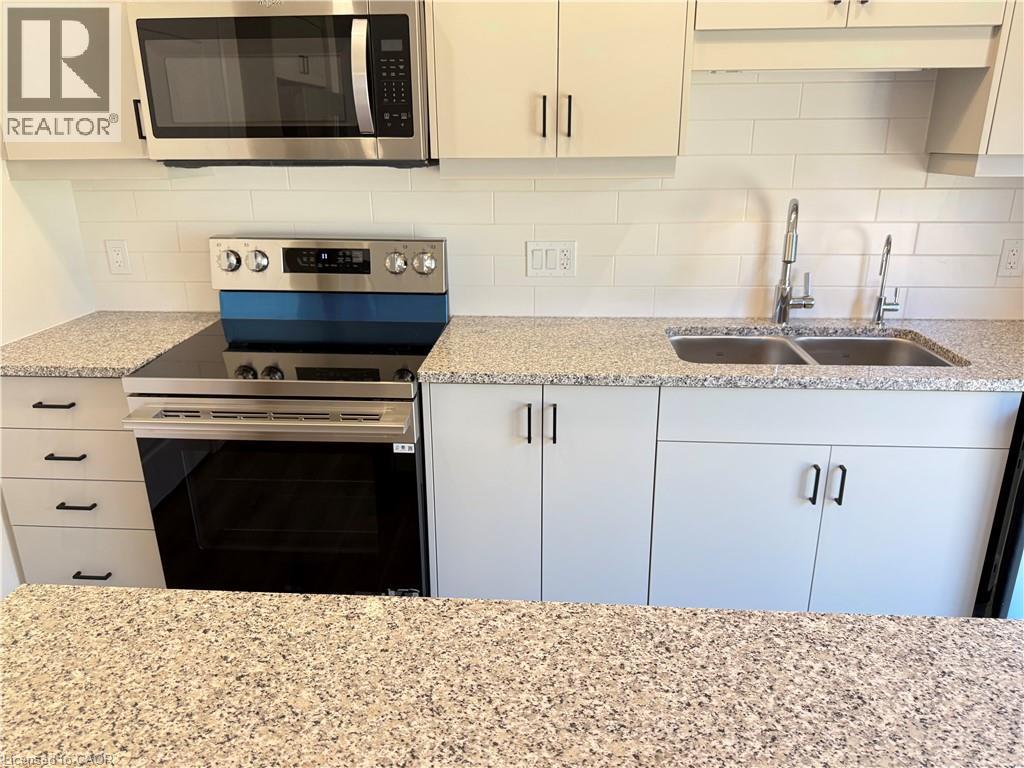 553 Balsam Poplar Street, Waterloo, Ontario  N2V 0H8 - Photo 6 - 40859242