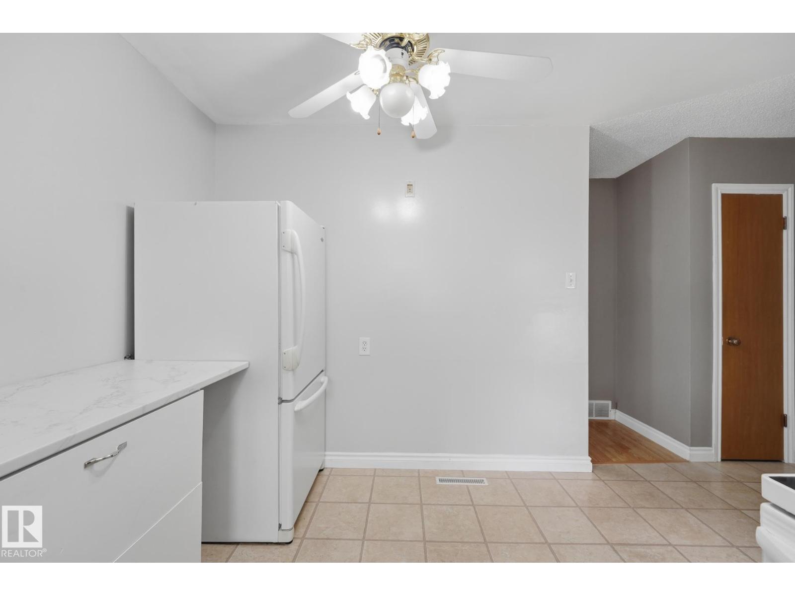 13304 63 St Nw, Edmonton, Alberta  T5A 0X1 - Photo 3 - E4506849
