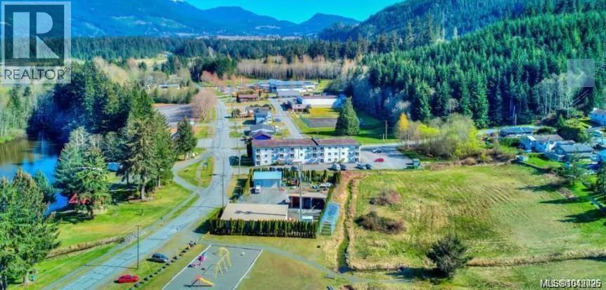 400 Macmillan Dr, Sayward, British Columbia  V0P 1R0 - Photo 3 - 1042026