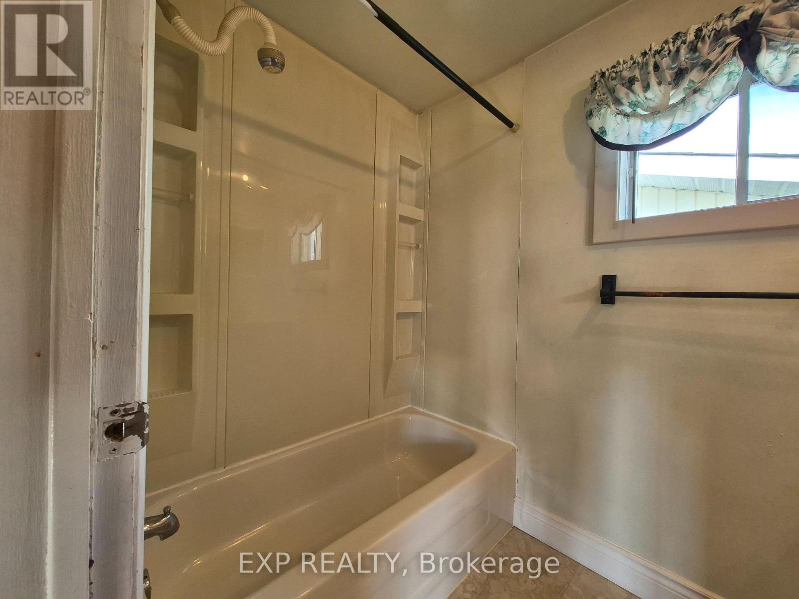 170 June Street, Renfrew, Ontario  K7V 2K3 - Photo 15 - X13743686