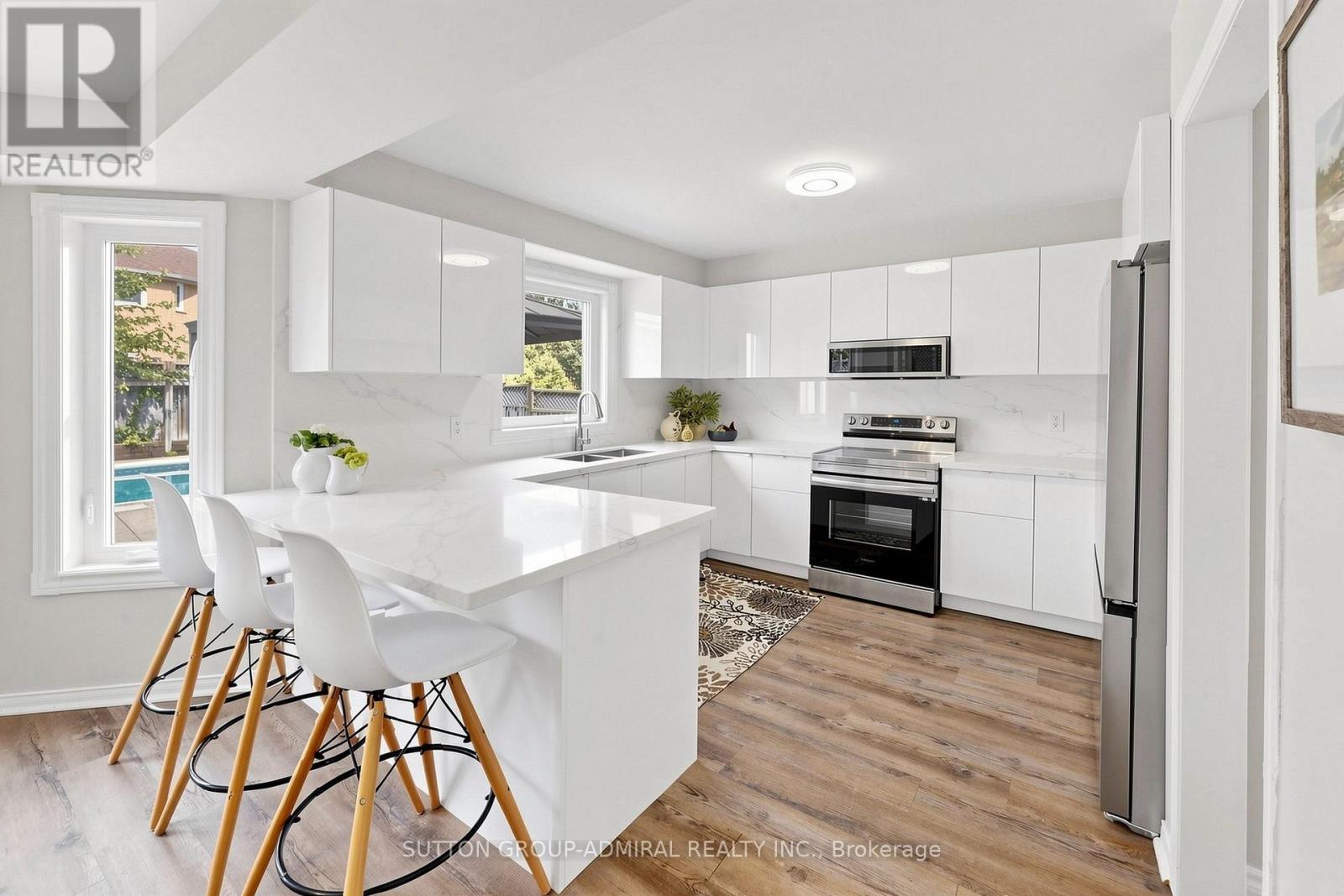 38 Felt Crescent, Barrie, Ontario  L4N 8V1 - Photo 6 - S13743664