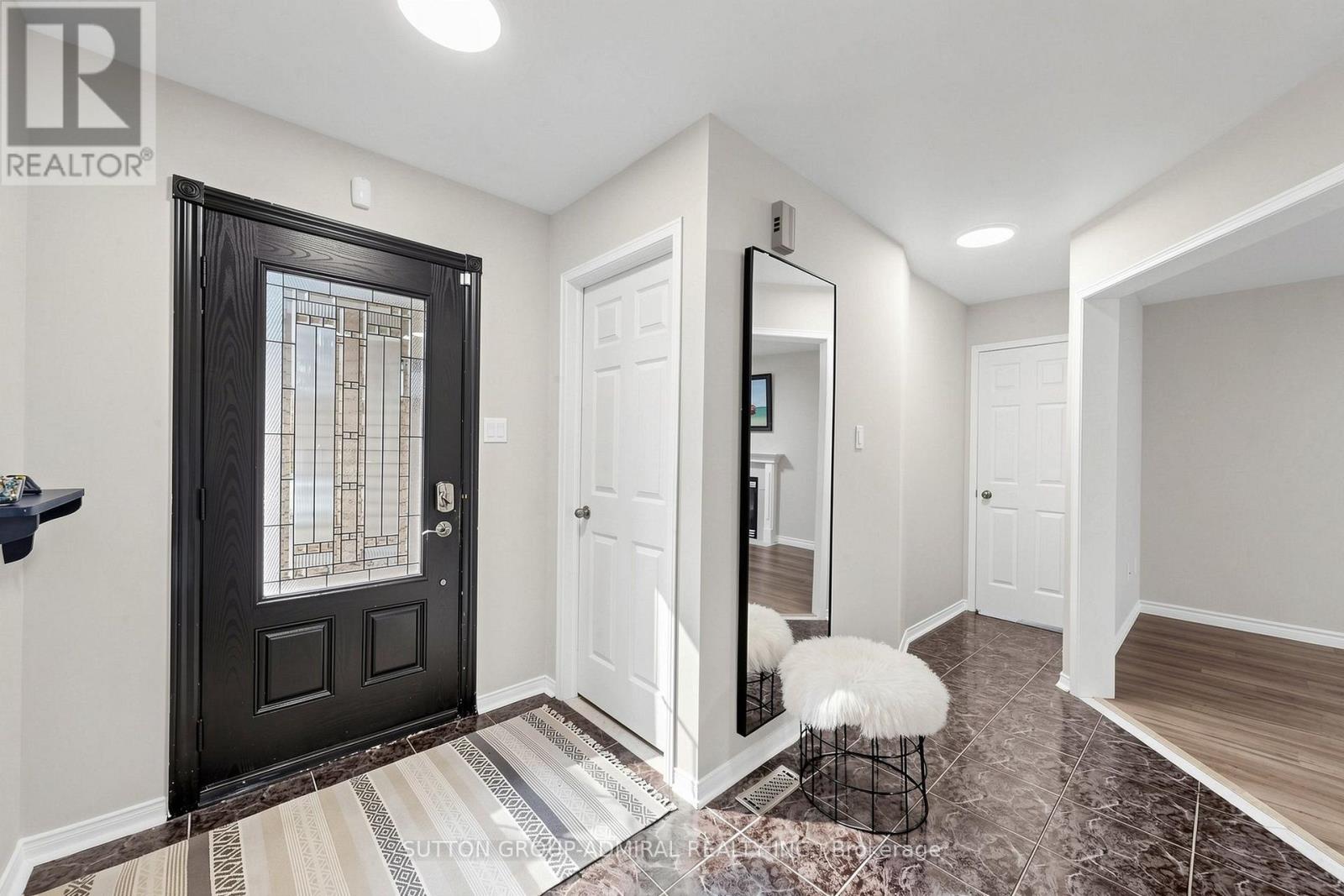 38 Felt Crescent, Barrie, Ontario  L4N 8V1 - Photo 9 - S13743664