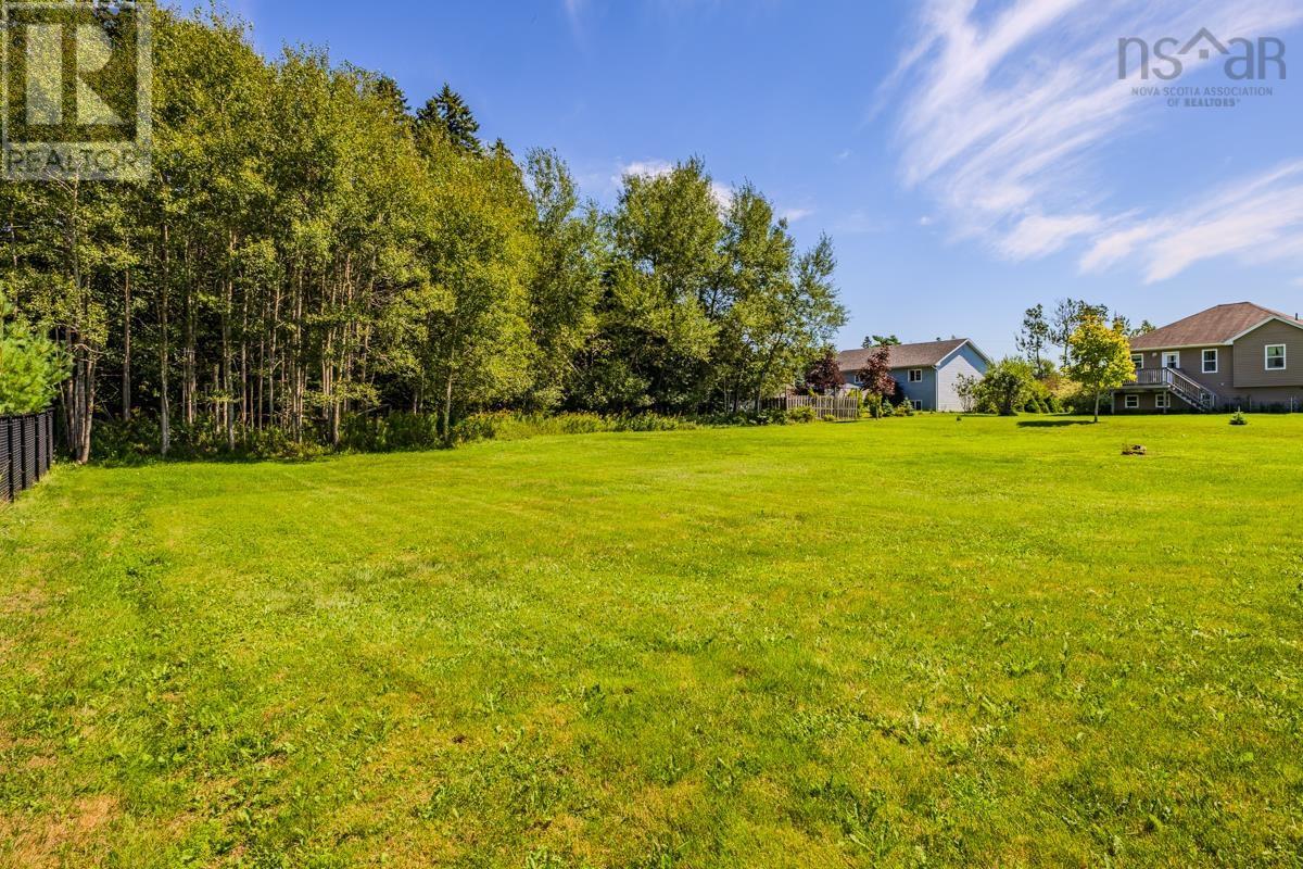 144-146 Village Line Avenue, Valley, Nova Scotia  B2N 0J3 - Photo 29 - 202622330