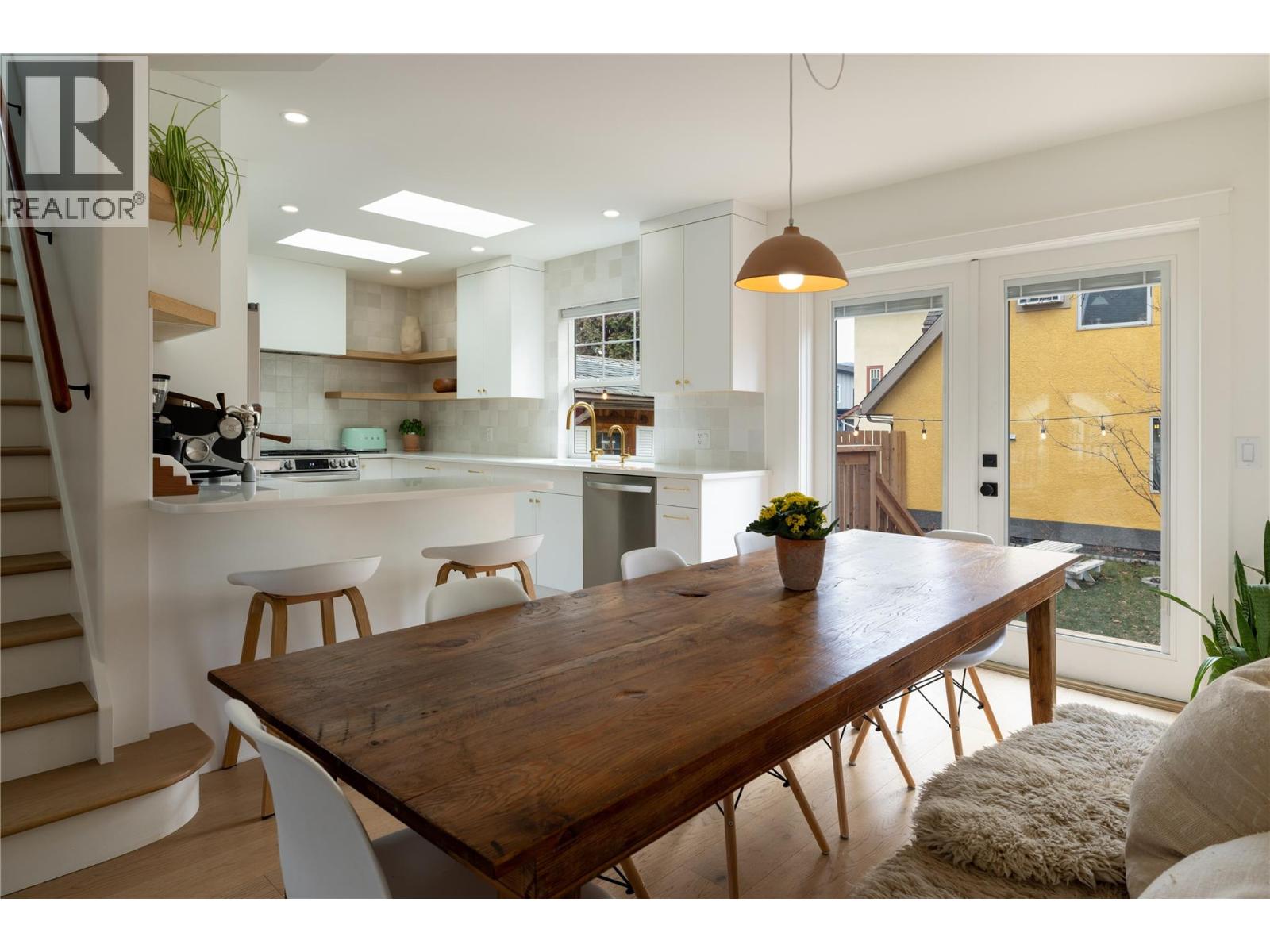 773 Sutherland Avenue, Kelowna, British Columbia