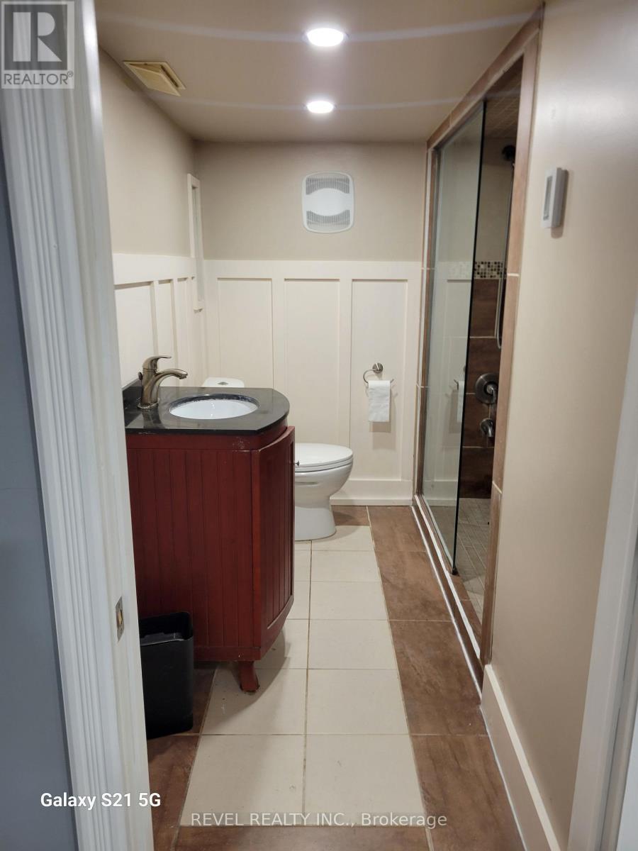 31 Sackville Street, Caledon, Ontario  L7E 1B8 - Photo 12 - W13738304