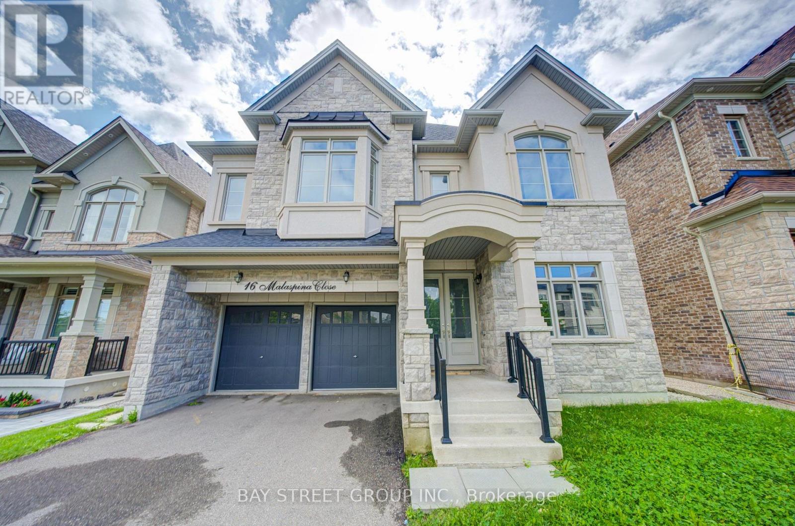 16 MALASPINA CLOSE, Brampton, Ontario