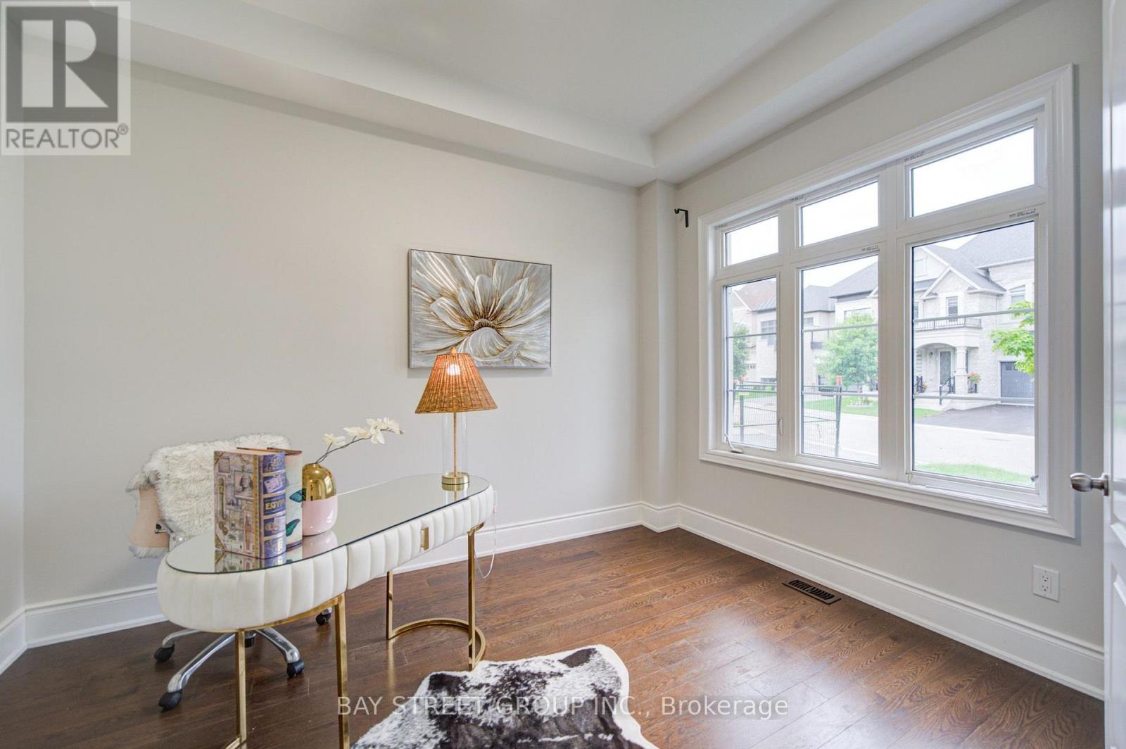 16 Malaspina Close, Brampton, Ontario  L6Y 6E2 - Photo 4 - W13739248