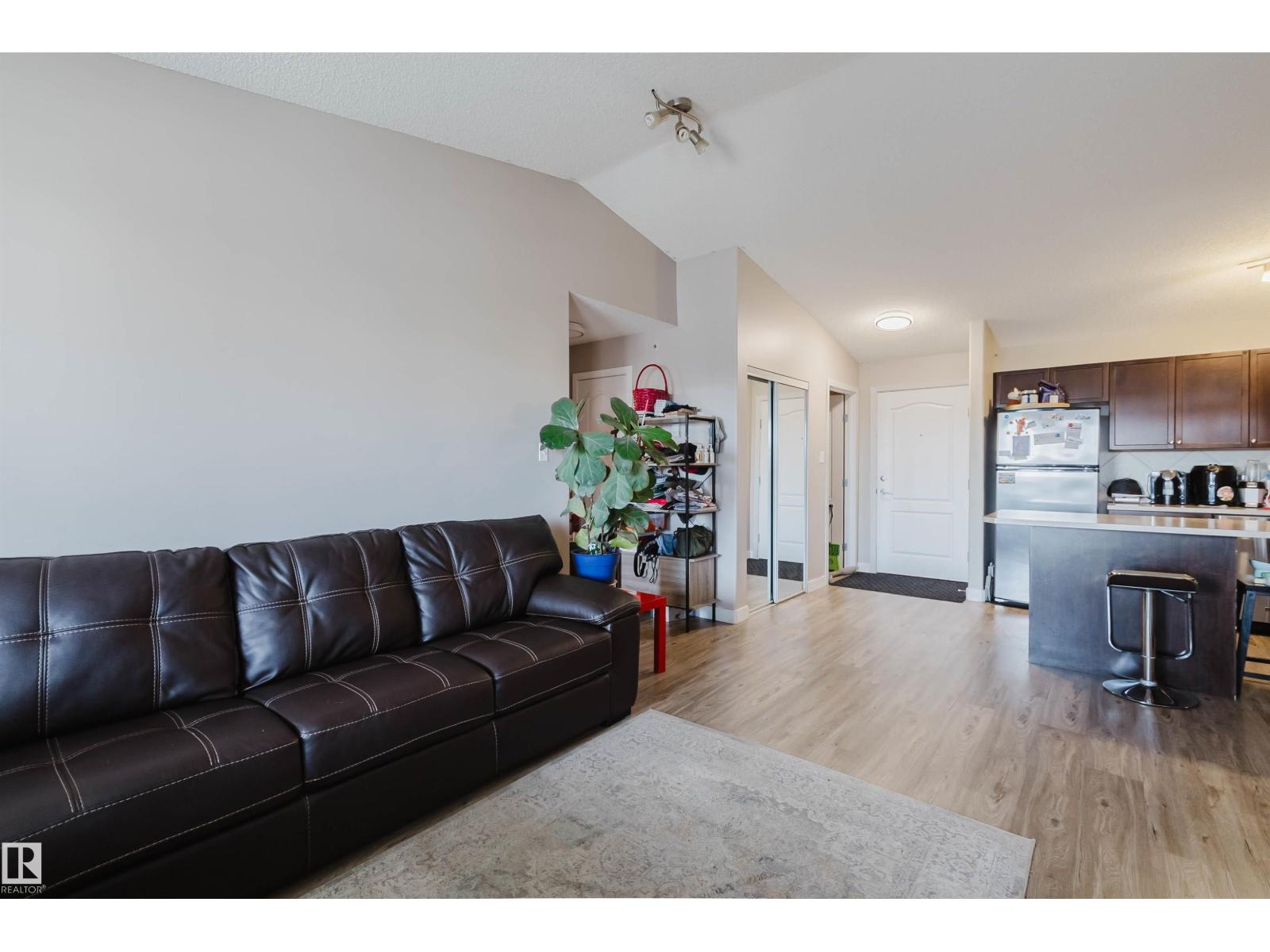 #7428 7327 South Terwillegar Dr NW, Edmonton, Alberta  T6R 0L8 - Photo 2 - E4507006