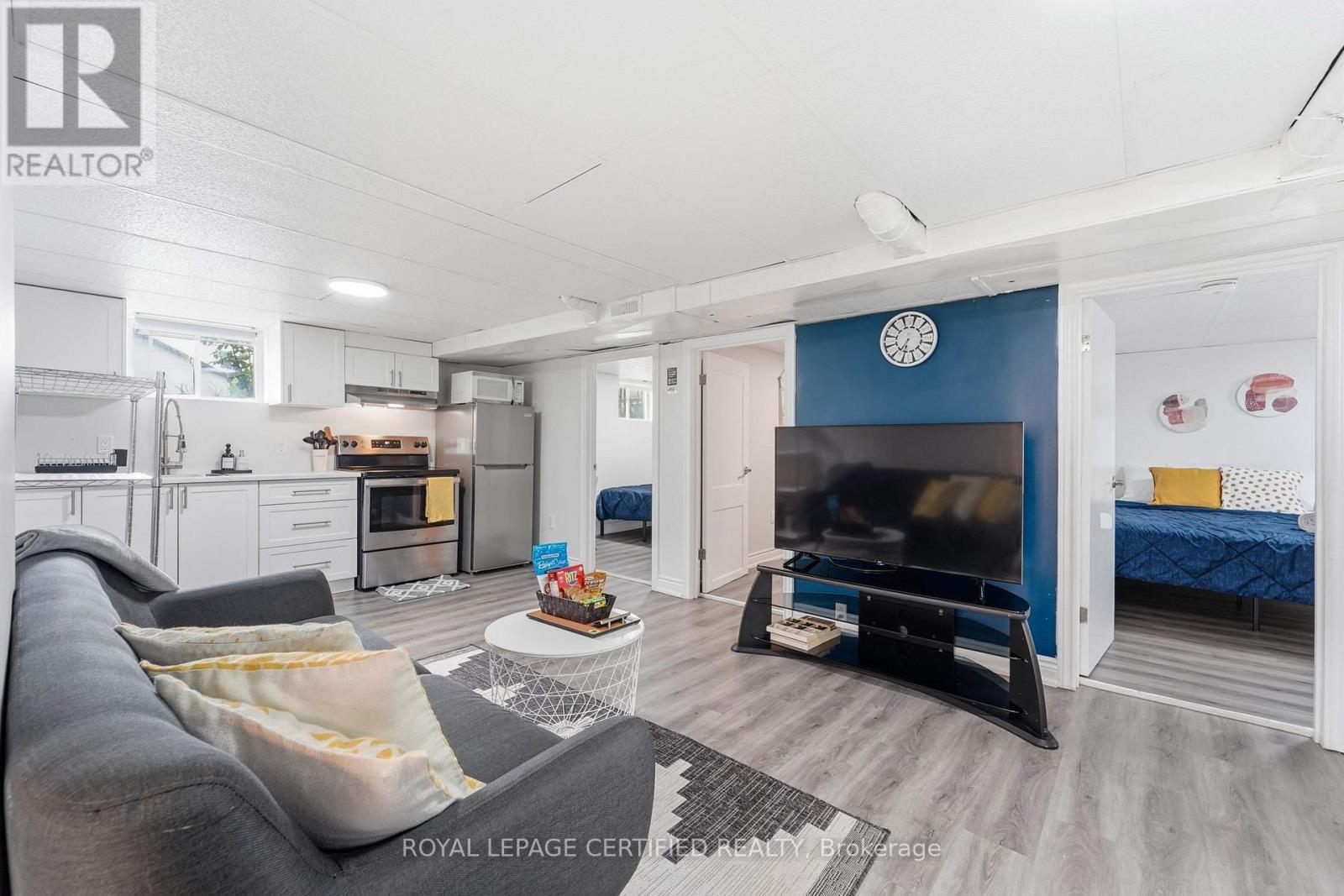 18 Coventry Street, St. Catharines, Ontario  L2R 6X7 - Photo 10 - X13743678