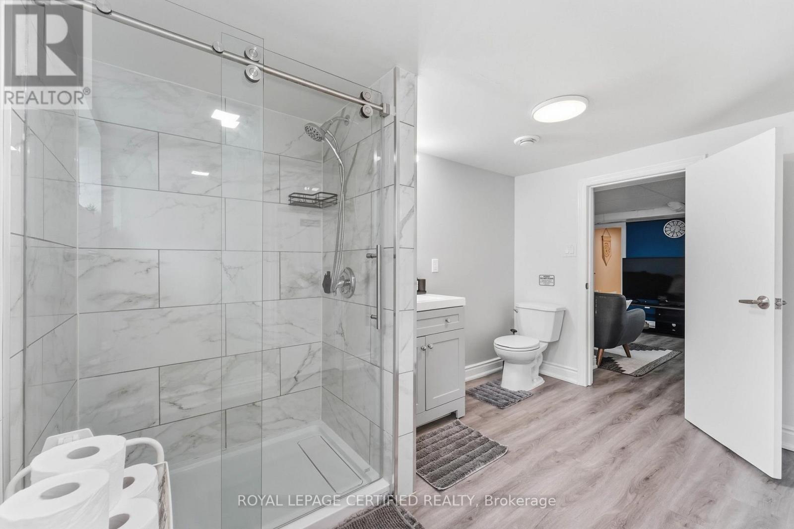 18 Coventry Street, St. Catharines, Ontario  L2R 6X7 - Photo 14 - X13743678
