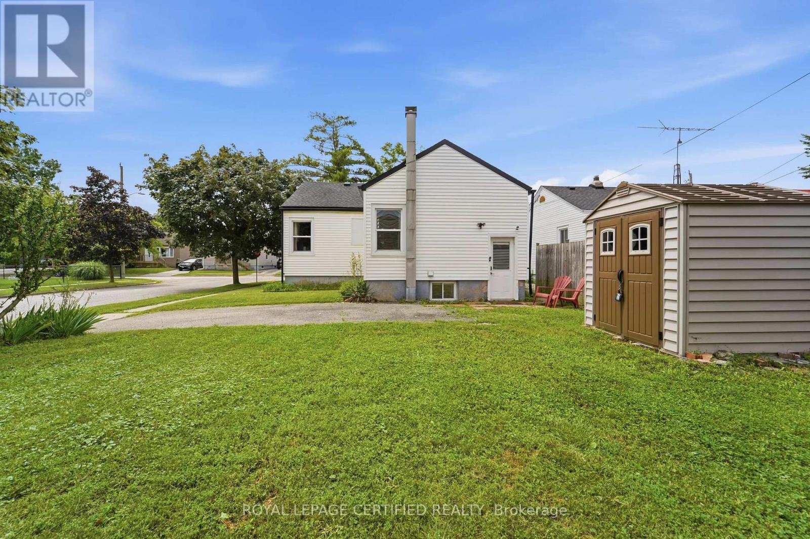 18 Coventry Street, St. Catharines, Ontario  L2R 6X7 - Photo 23 - X13743678
