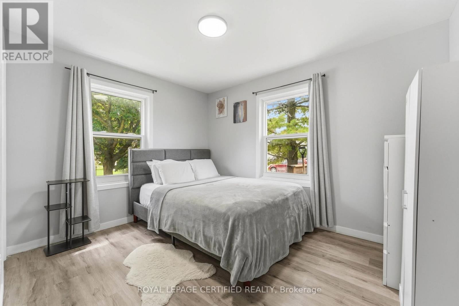 18 Coventry Street, St. Catharines, Ontario  L2R 6X7 - Photo 7 - X13743678