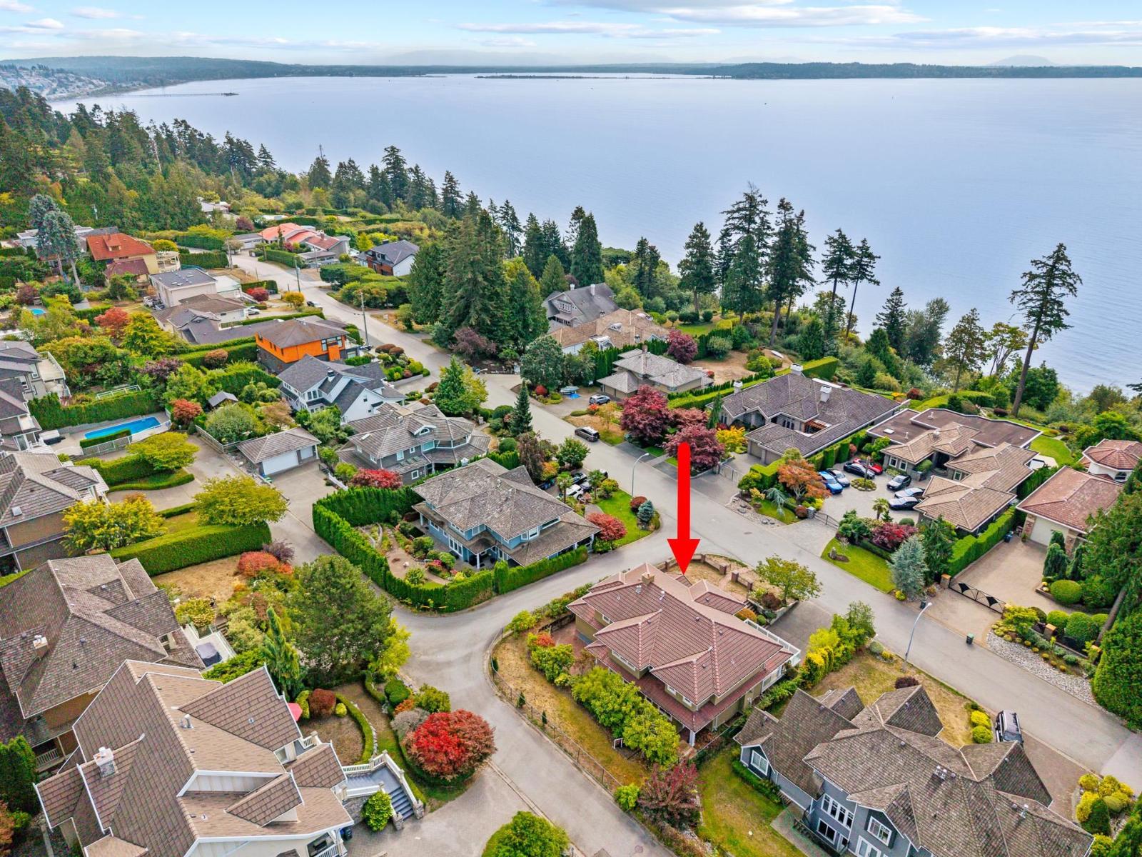 13477 13a Avenue, Surrey, British Columbia  V4A 1C5 - Photo 2 - R3160618
