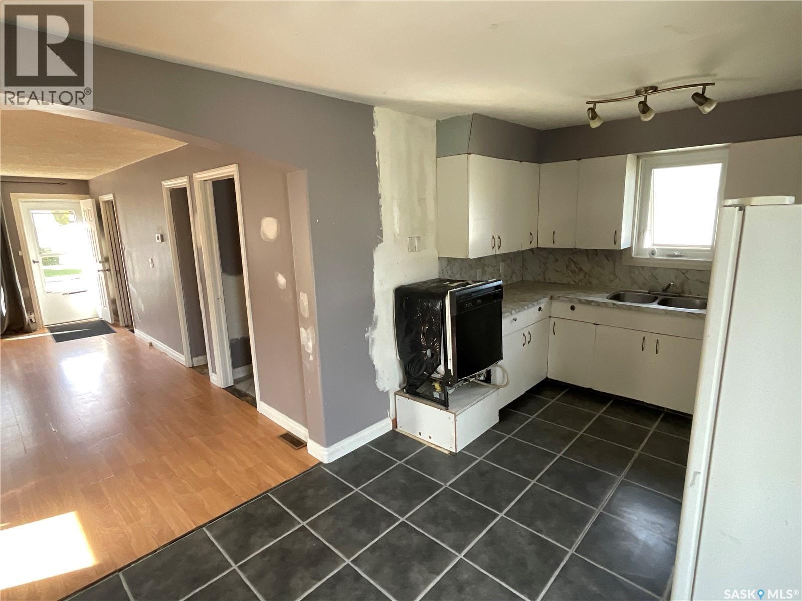 810 O Avenue S, Saskatoon, Saskatchewan  S7M 2L4 - Photo 7 - SK047519