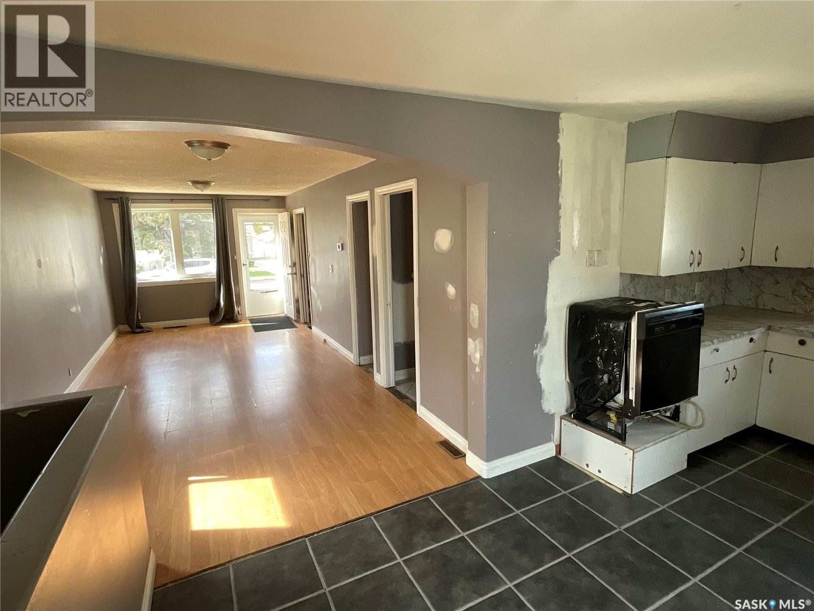 810 O Avenue S, Saskatoon, Saskatchewan  S7M 2L4 - Photo 8 - SK047519