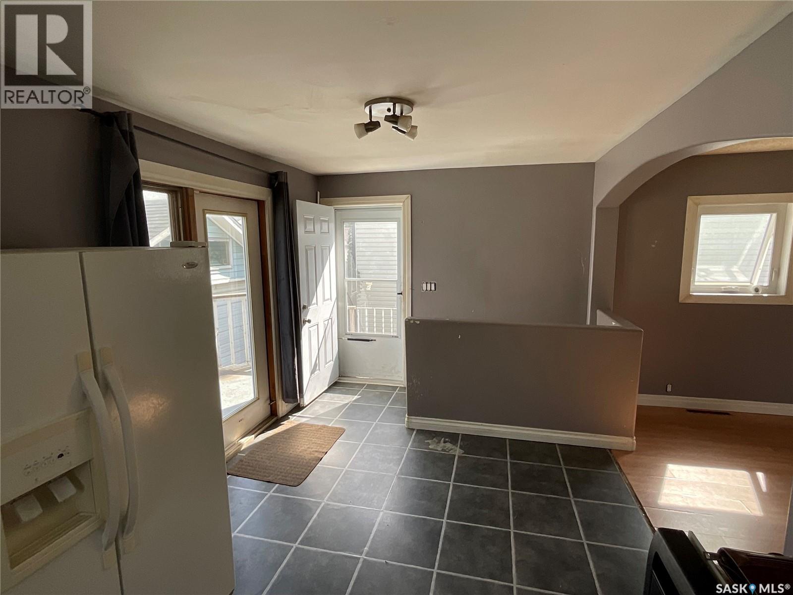 810 O Avenue S, Saskatoon, Saskatchewan  S7M 2L4 - Photo 9 - SK047519