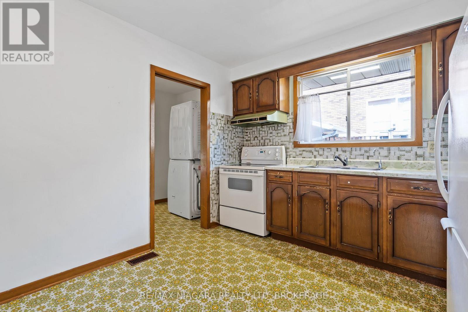 26 Forster Avenue, Thorold, Ontario  L2V 4J5 - Photo 8 - X13743712