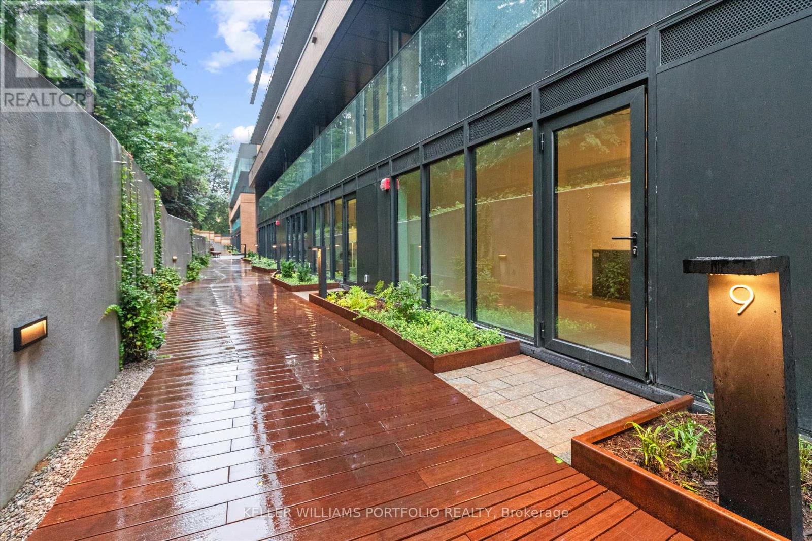 Th09 - 1720 Bayview Avenue, Toronto, Ontario  M4G 3C4 - Photo 5 - C13743688