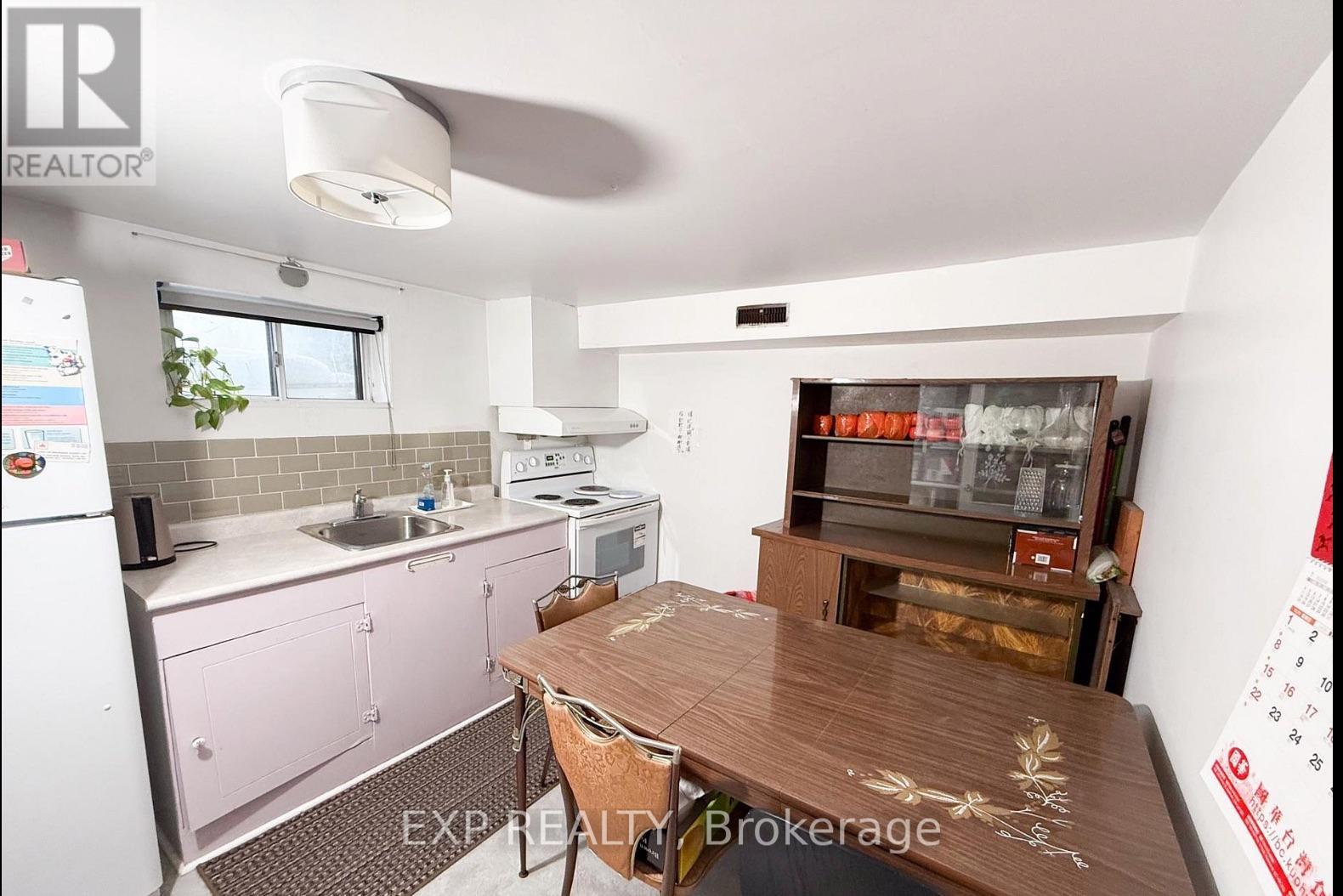 Basement Room 1 - 500 Drewry Avenue, Toronto, Ontario  M2R 2L1 - Photo 5 - C13743714