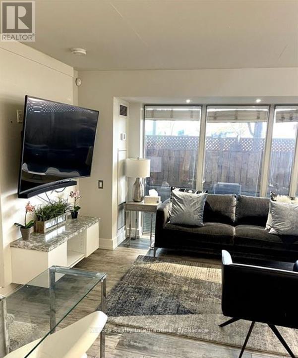 1040 The Queensway, Toronto, Ontario  M8Z 0A7 - Photo 10 - W13743692