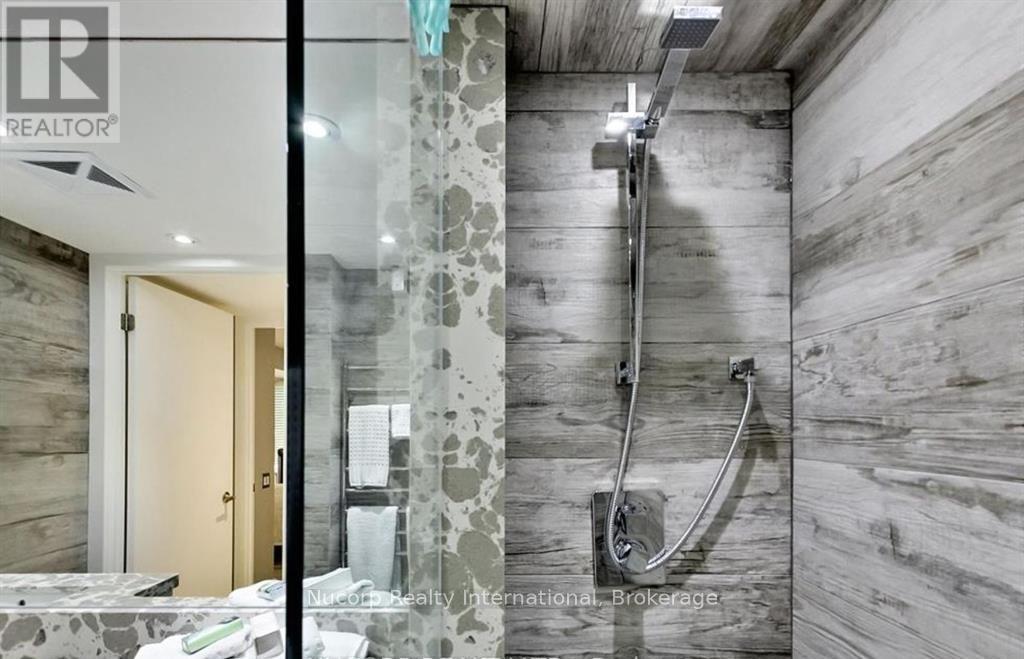 1040 The Queensway, Toronto, Ontario  M8Z 0A7 - Photo 15 - W13743692