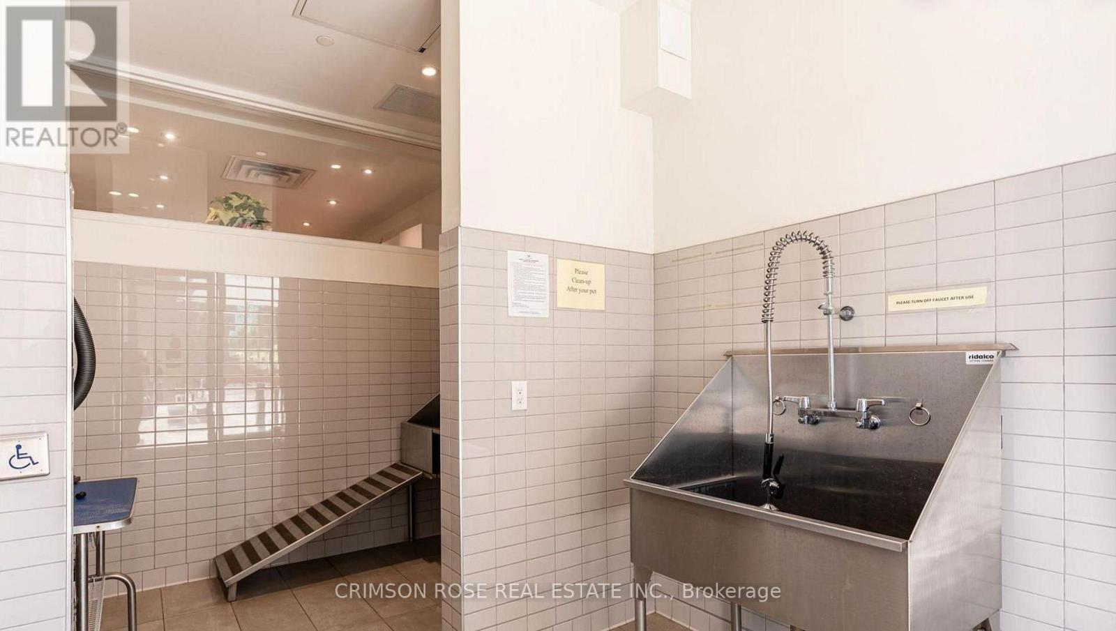 335 - 1830 Bloor Street W, Toronto, Ontario  M6P 0A2 - Photo 43 - W13743696
