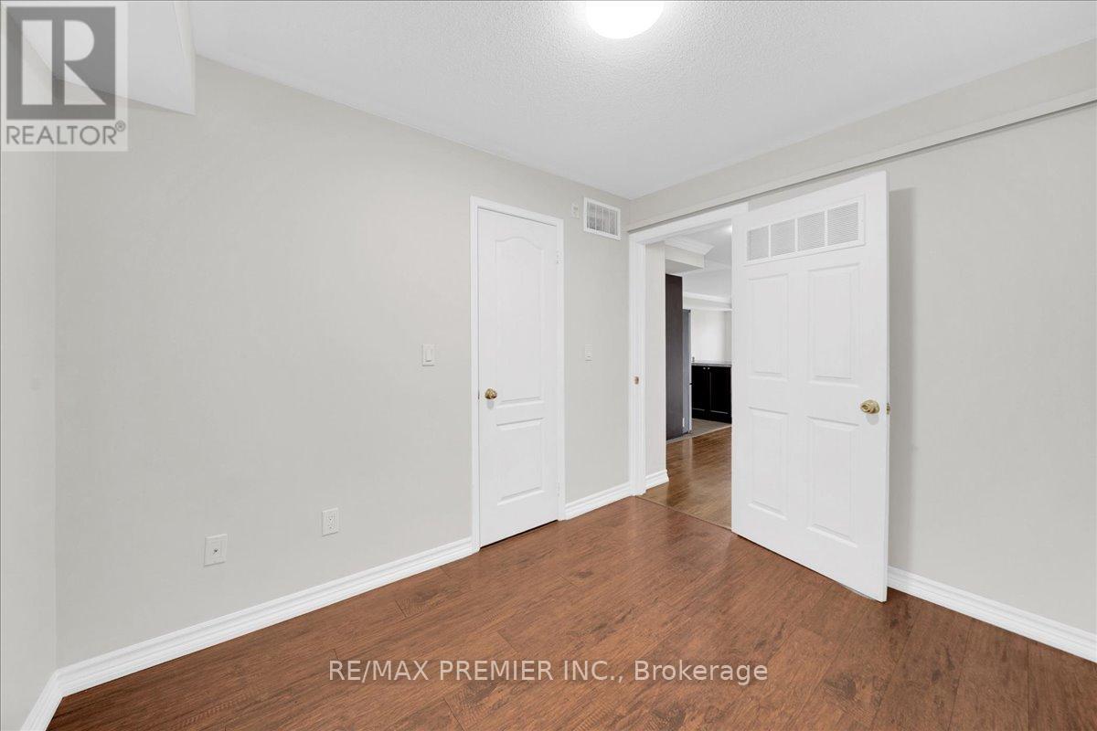 8 - 141 Isaac Devins Boulevard, Toronto, Ontario  M9M 0C4 - Photo 17 - W13743722