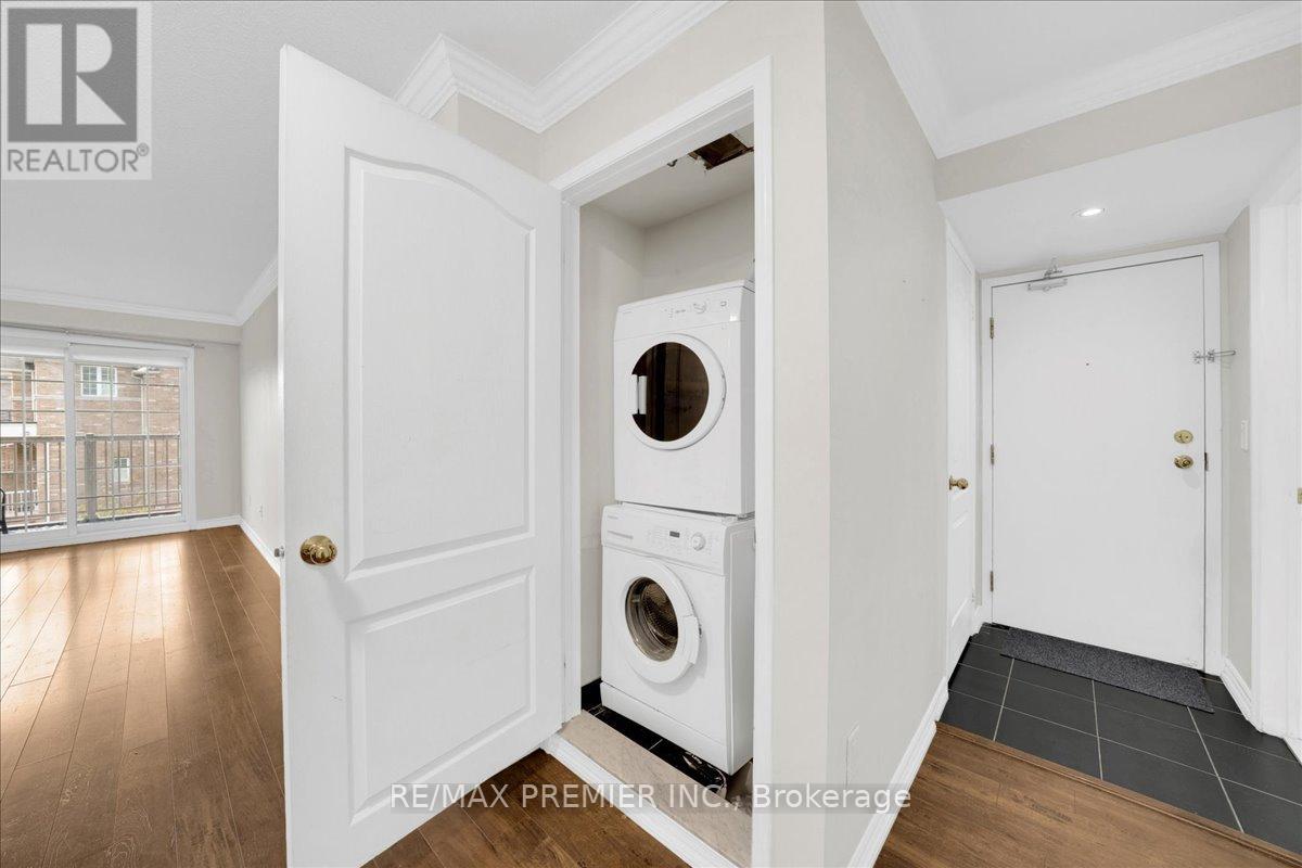 8 - 141 Isaac Devins Boulevard, Toronto, Ontario  M9M 0C4 - Photo 18 - W13743722