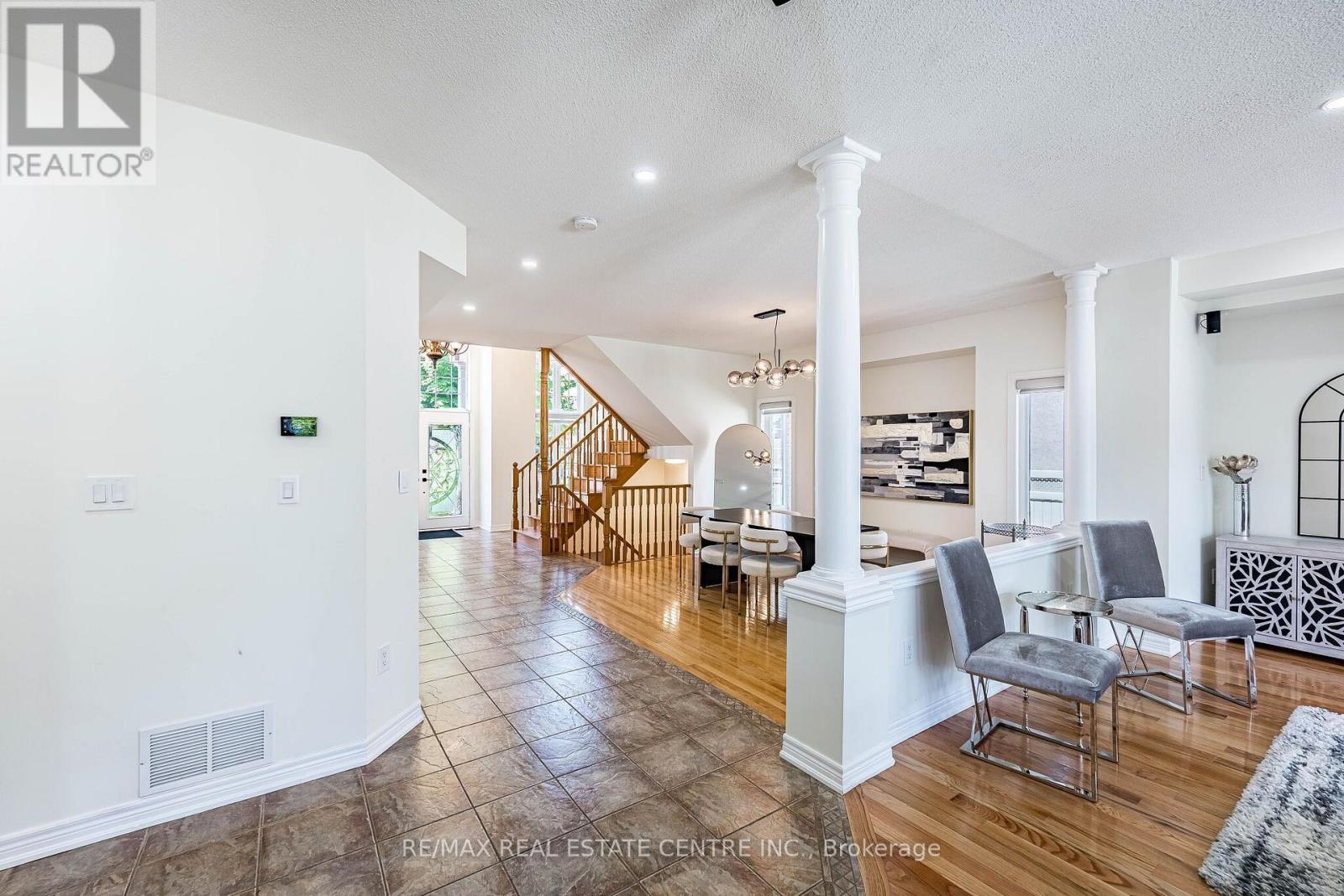 137 Cloverleaf Drive, Hamilton, Ontario  L9K 1R6 - Photo 8 - X13743694