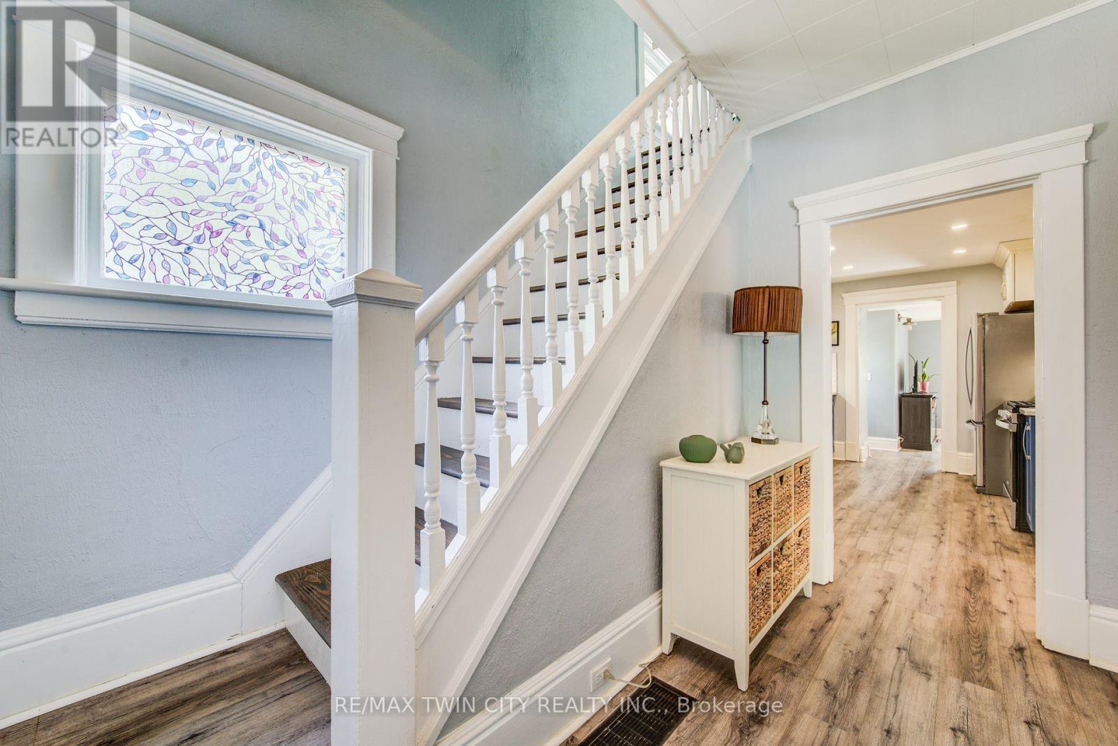 96 Home Street, Stratford, Ontario  N5A 1Z7 - Photo 5 - X13743730