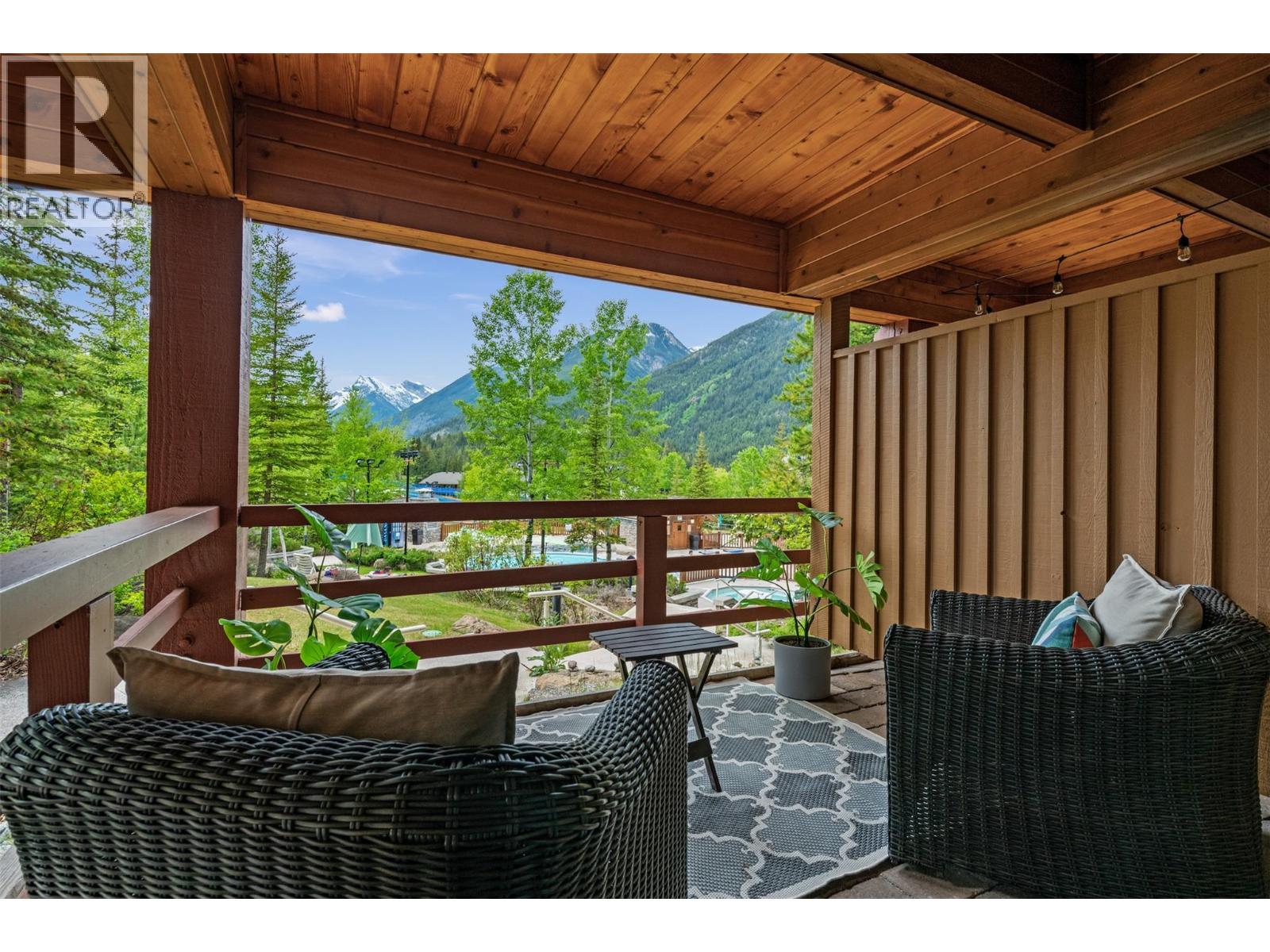 2080 SUMMIT Drive Unit# 113, Panorama, British Columbia
