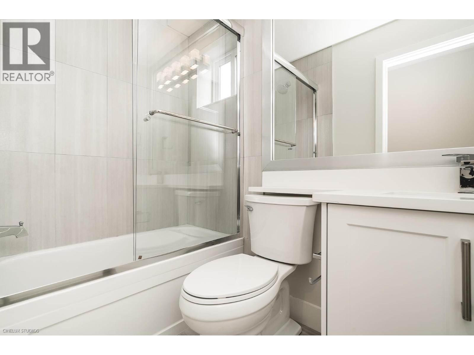 2368 E 34th Avenue, Vancouver, British Columbia  V5R 2S6 - Photo 6 - R3159082