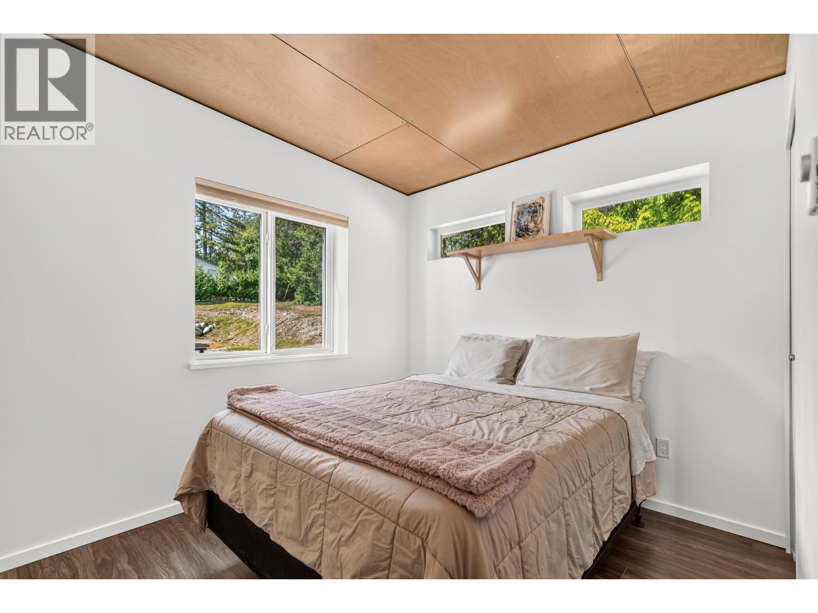 604 Woodland Avenue, Gibsons, British Columbia  V0N 1V1 - Photo 18 - R3161502