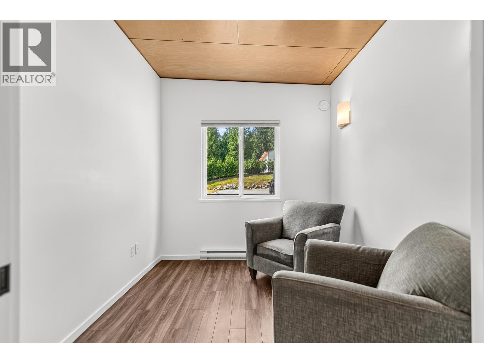 604 Woodland Avenue, Gibsons, British Columbia  V0N 1V1 - Photo 19 - R3161502