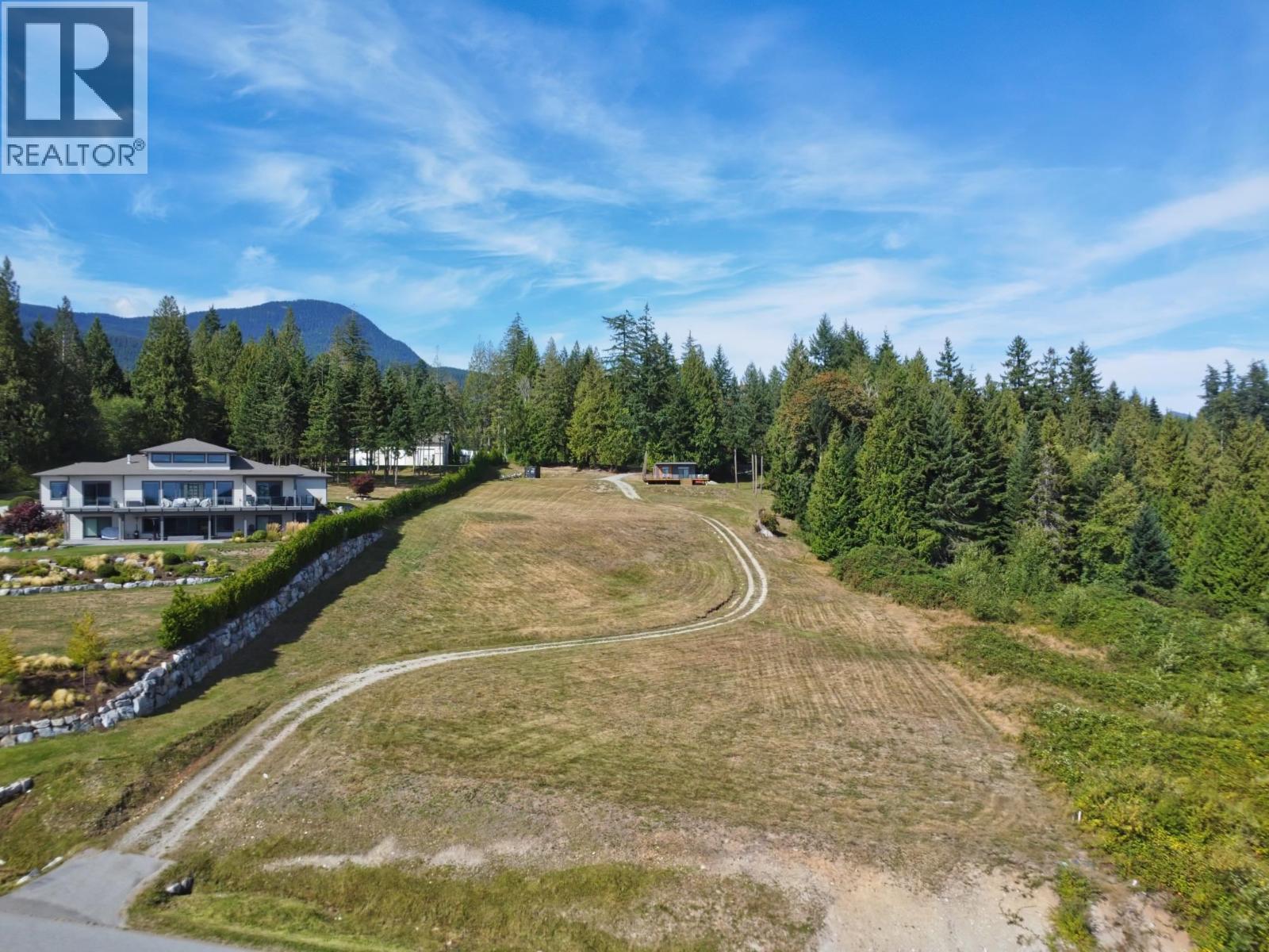 604 Woodland Avenue, Gibsons, British Columbia  V0N 1V1 - Photo 35 - R3161502