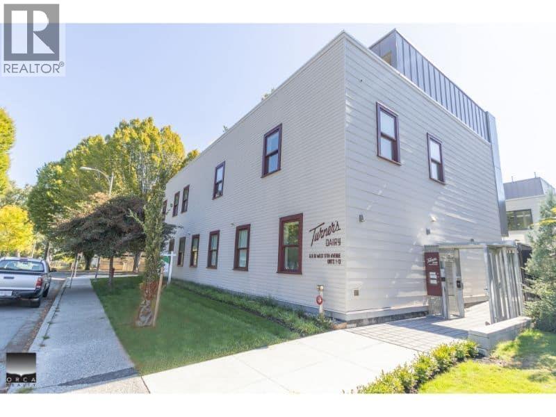 13 10 W 17TH AVENUE, vancouver, British Columbia