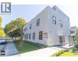 13 10 W 17TH AVENUE, Vancouver, British Columbia