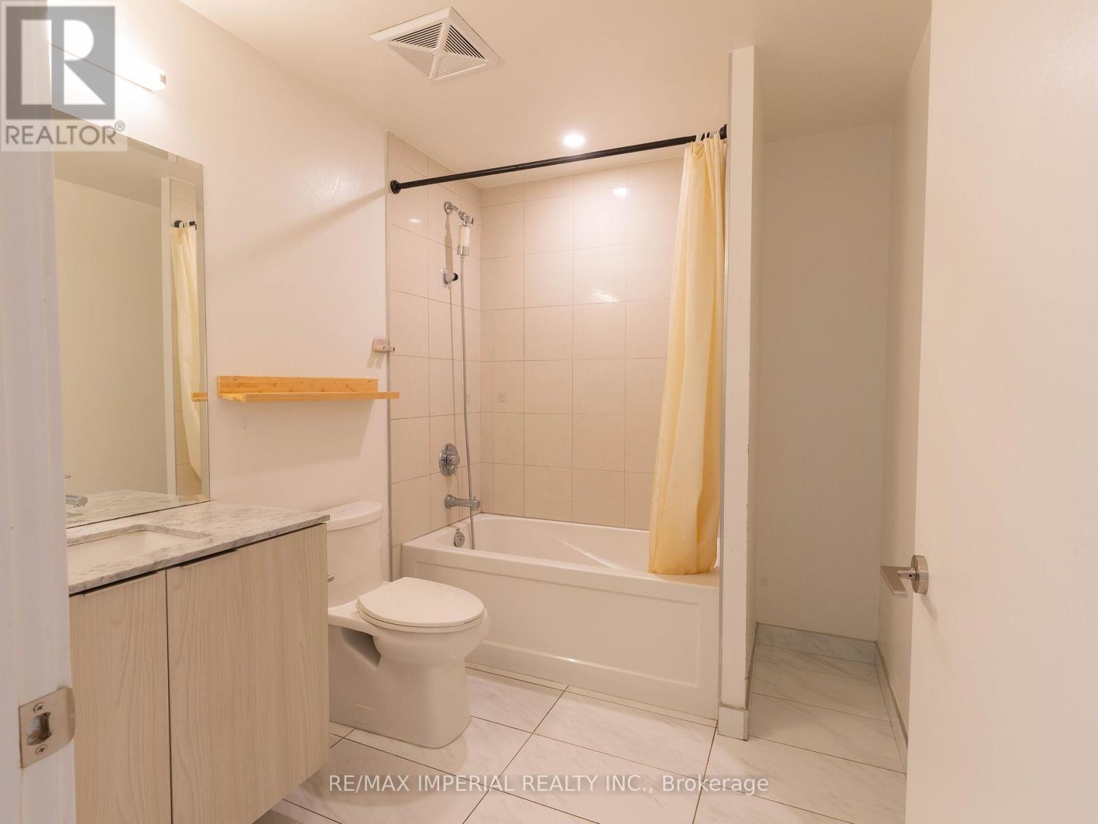 205 - 15 Queens Quay E, Toronto, Ontario  M5E 0A5 - Photo 15 - C13743700