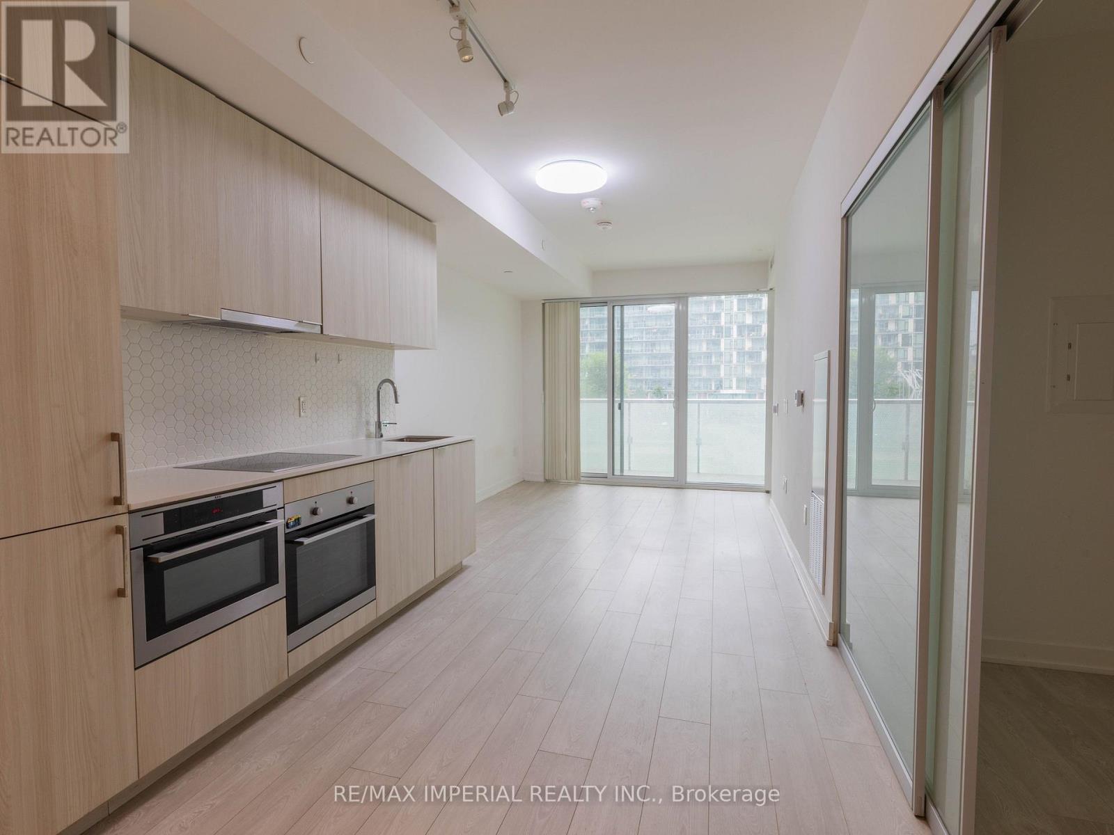 205 - 15 Queens Quay E, Toronto, Ontario  M5E 0A5 - Photo 9 - C13743700
